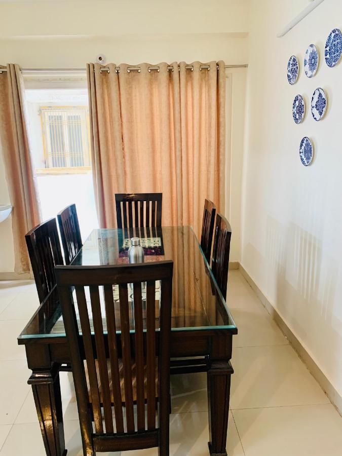 Tranquil Apartment Varanasi Exterior foto