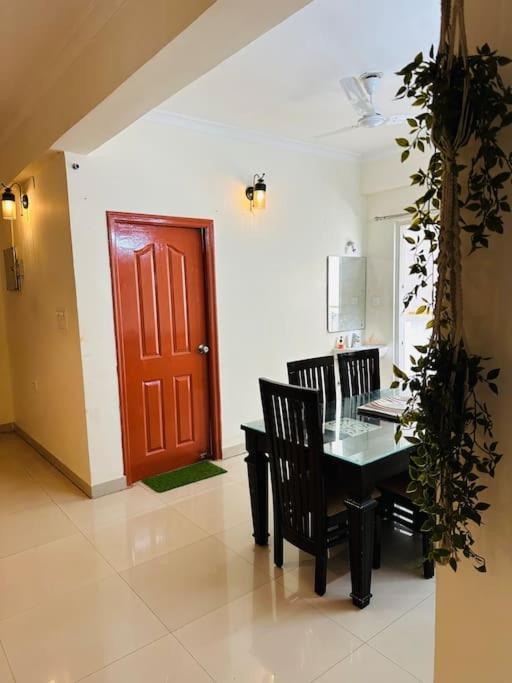 Tranquil Apartment Varanasi Exterior foto