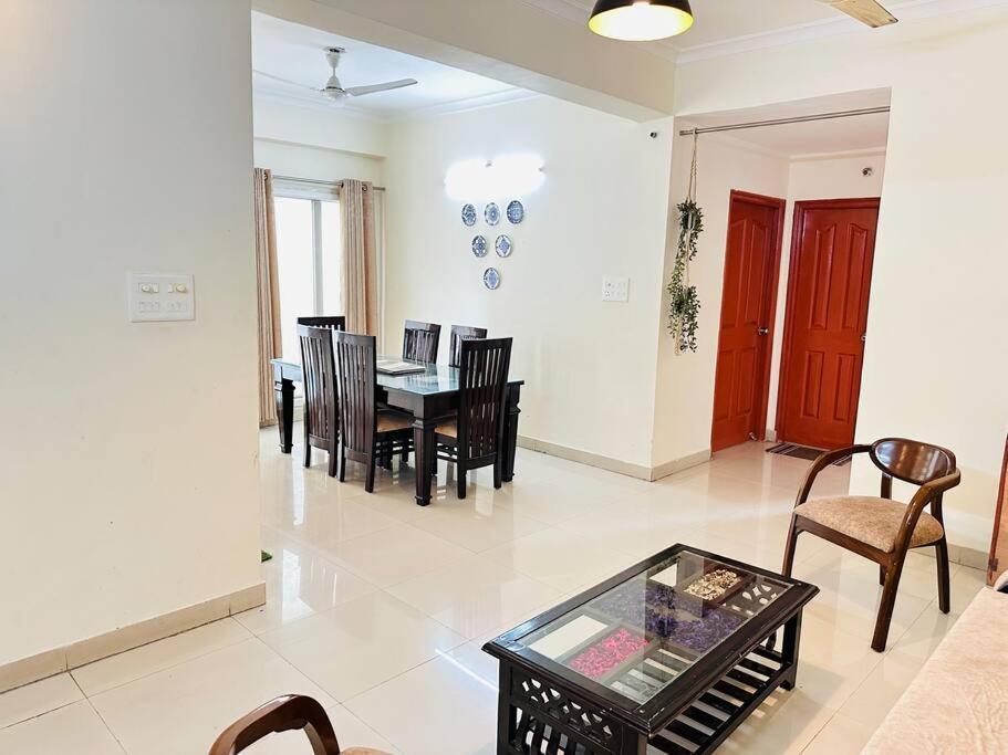 Tranquil Apartment Varanasi Exterior foto